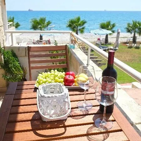 Διαμέρισμα By The Sea Λάρνακα